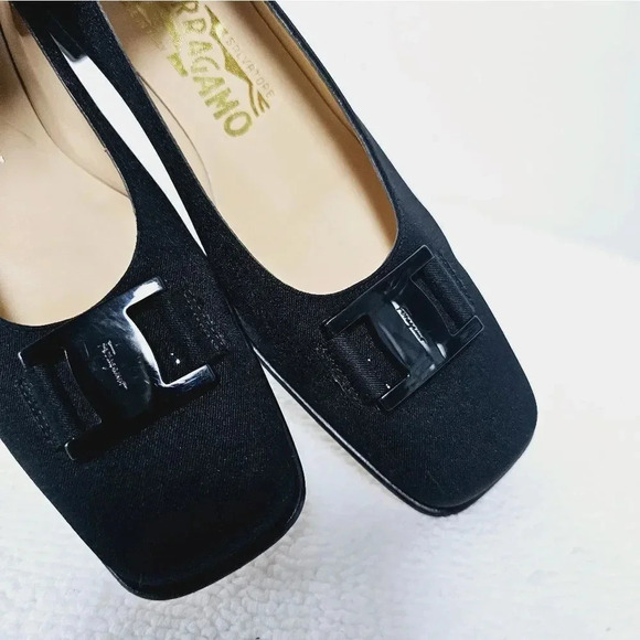 Salvatore Ferragamo 7.5 A black logo buckle granny heels​ - Picture 10 of 13